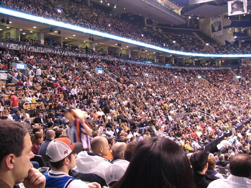 Raptors - 02.04.2005 093.jpg